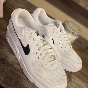Nike Air Max 90 Size 7.5